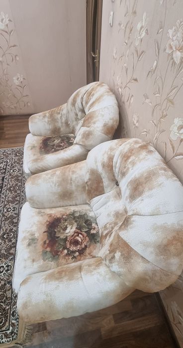Продаю диван и кресла