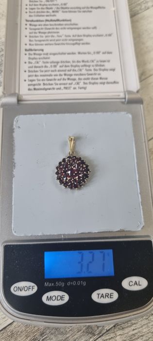 Брошки, висулка, колие