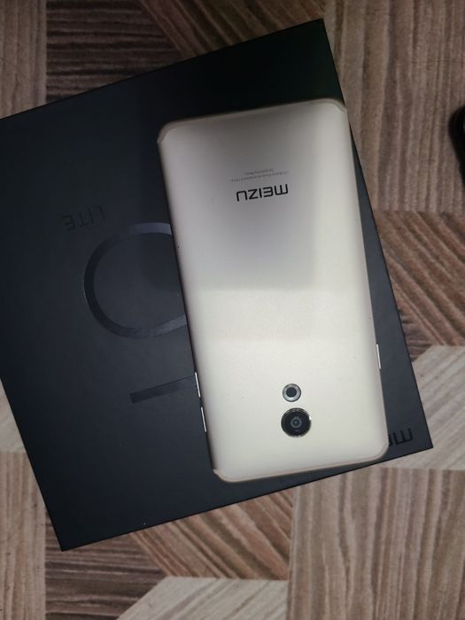 Meizu Мейзу 15 lite 32gb