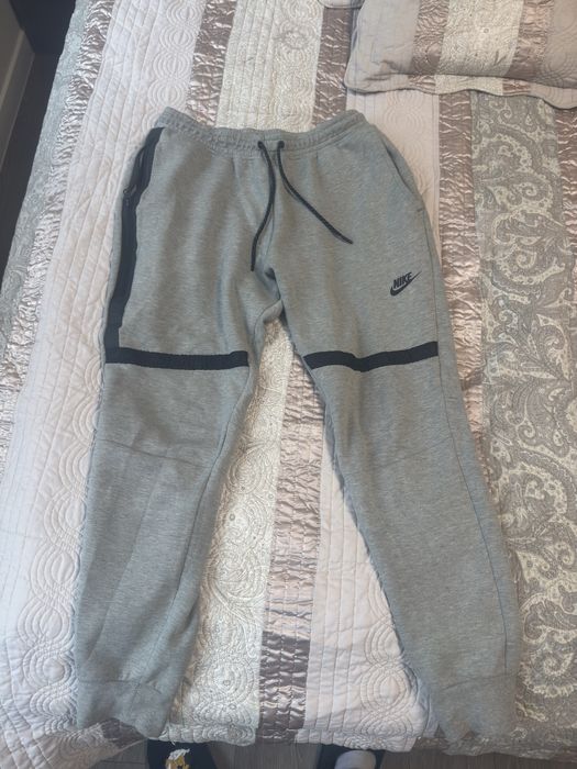 Nike Tech Fleece M размер