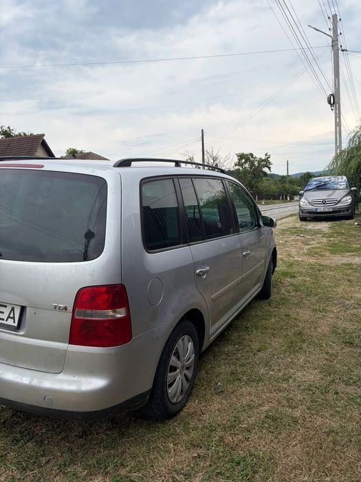 VOLKSWAGEN Touran 2004 — imagine 3