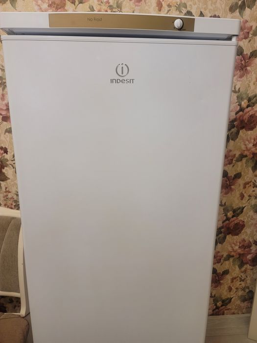 Морозильная камера Indesit