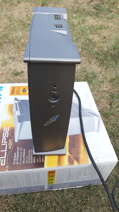 Vand ups Eaton necesita inlocuire  baterie