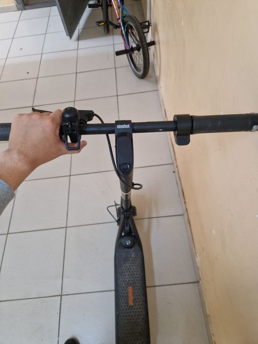 Электросамокат Ninebot.