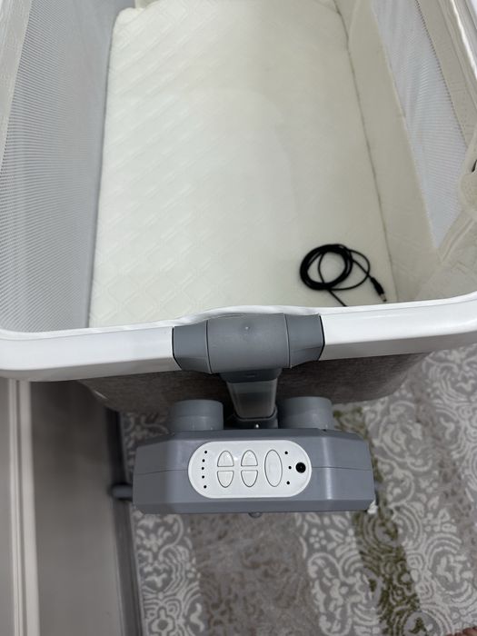 Bolalar elektroniy krovati