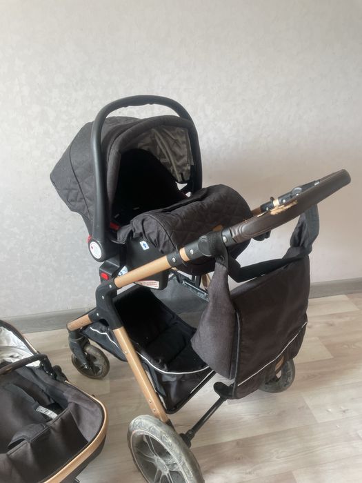 Продам коляску Beleco 3в1