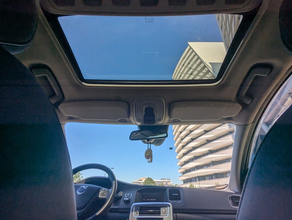 Vând:Volvo V60  2.0 Diesel  D3 163 CP 2011