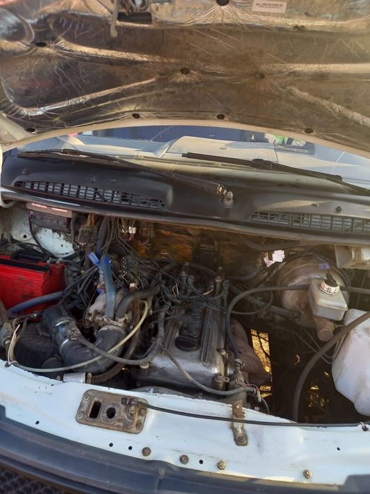 Продаю бортовую Газель