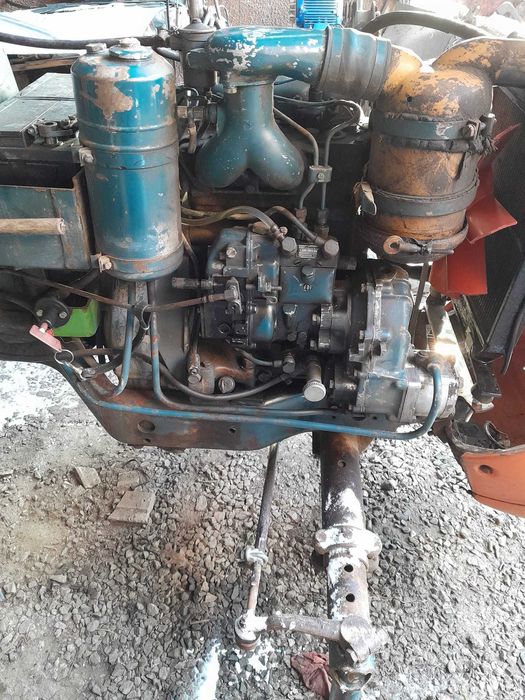 Vând tractoare fiat 300 si mitubishi