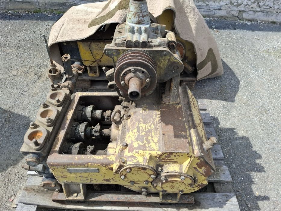 Продаётся насос буроаой НБ4