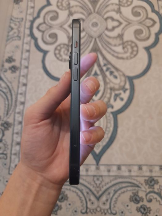 Айфон 15 срочно продаю