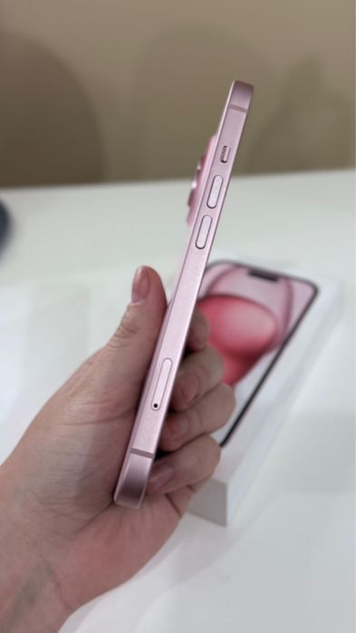 Продам Iphone 15 на 128 гб