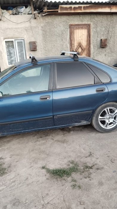 Продам машину volvo s40