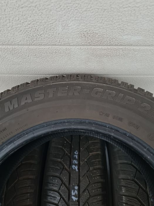 Зимни гуми 4 броя SEMPERIT MasterGrip2 185 65 R15 дот 2720