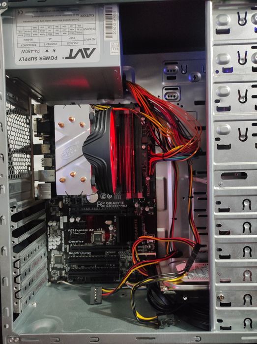 Игровой комплект/ gigabyte ultra B85 + I3 4160 + ram ddr3 1600mhz