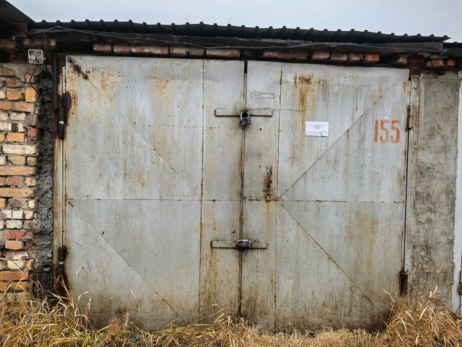 Продам гараж ООВКСЧА строитель , номер гаража 155. Цена договорная