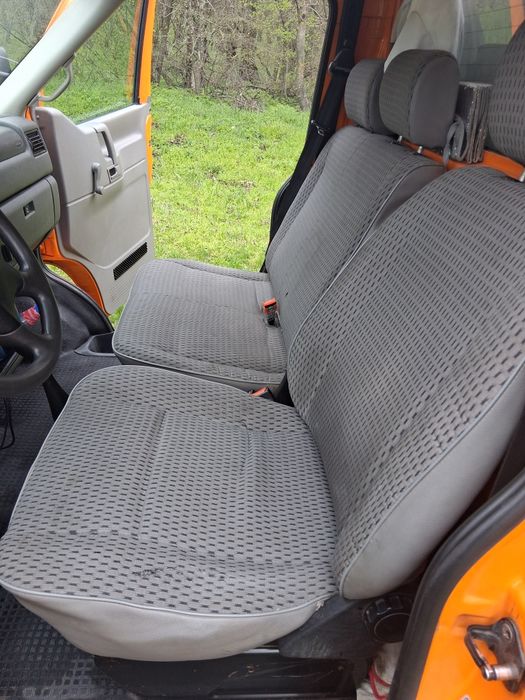 Vînd autoutilitară Volkswagen