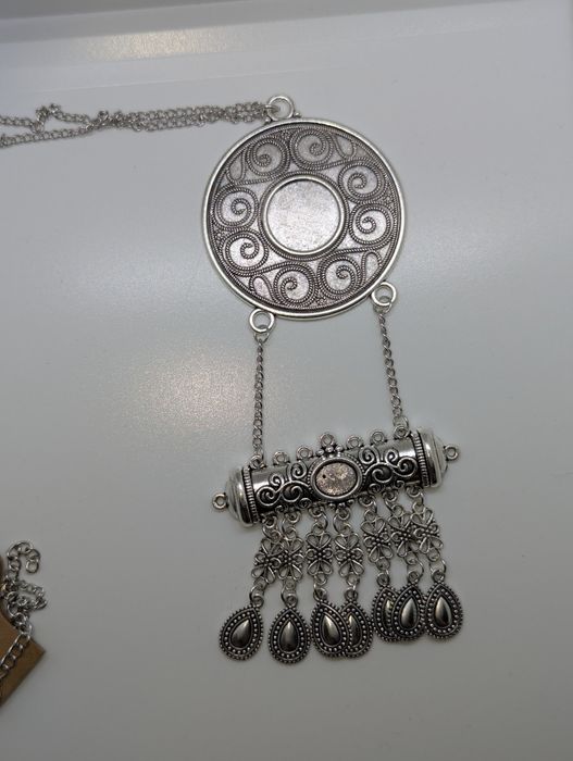 Национальные украшения