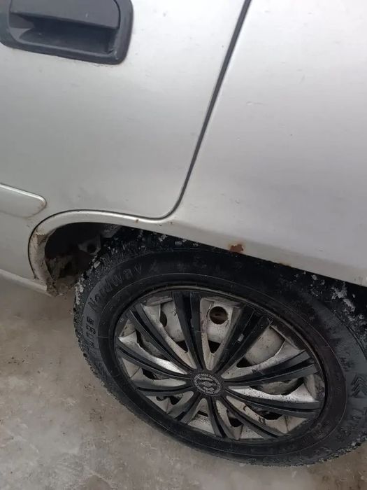 Продам машину Daewoo Nexia
