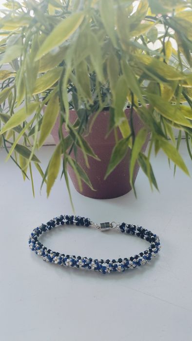 Браслет из бисера