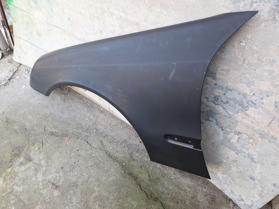 Чисто нов калник за мерцедес Е220 W211