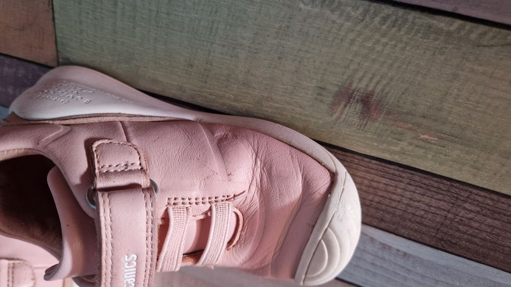 Обувки biomecanics