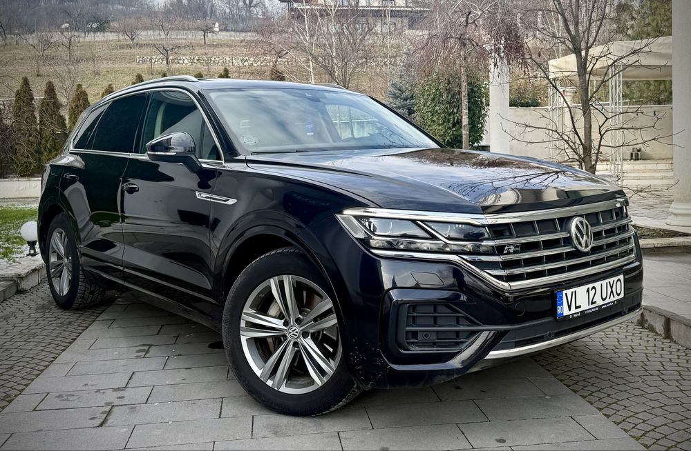 Volkswagen Touareg R-Line 3.0TDI 286 CP Full ! Proprietar !