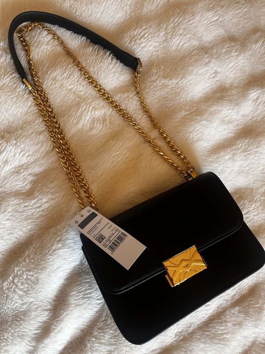 Чисто нова чанта Бенетон