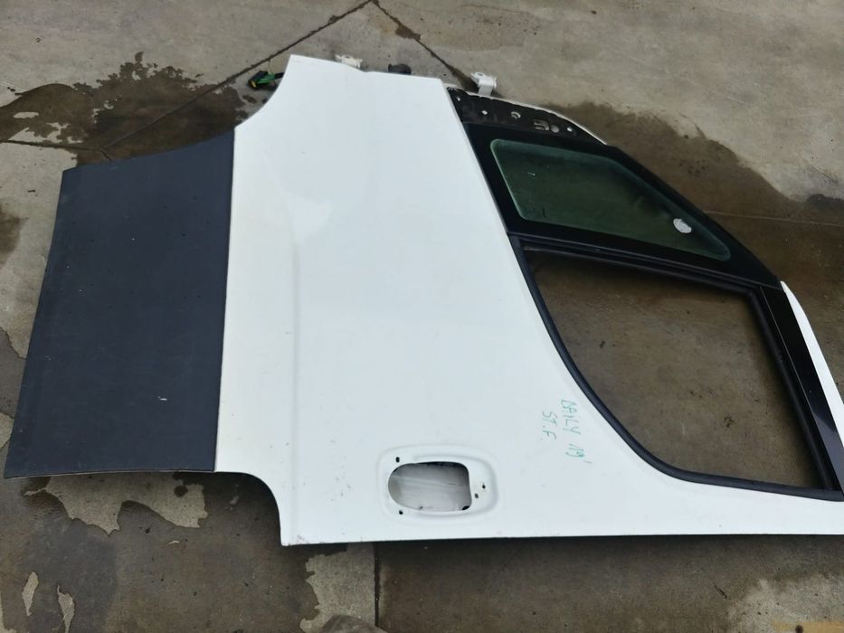 usa portiera stanga fata  iveco daily 3 2019