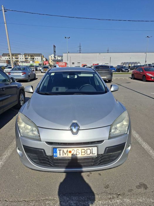 Renault Megane 110 CP, 1600 cmc, 130.000 Km, benzina, an 2011