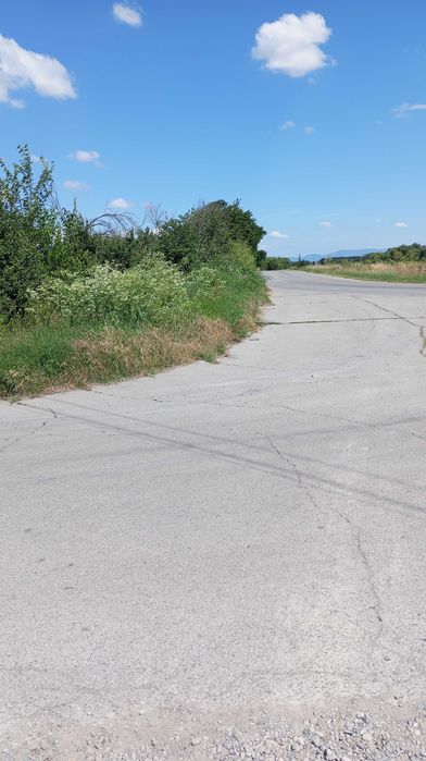 парцел със стара къща