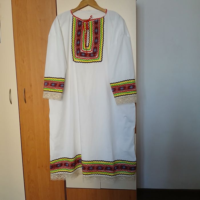 Народни носии, кърпи и престилки