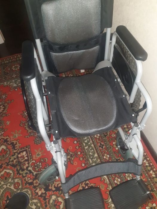 Детская инвалидная коляска