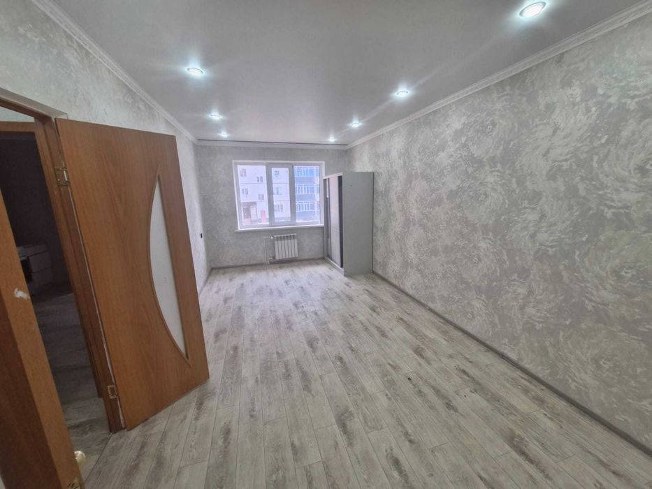 продается 1 комн кв р-н Самал