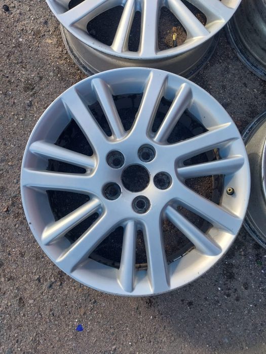 Диски R17 на Mitsubishi outlander.