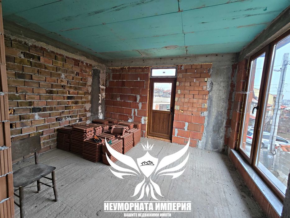 Нова къща 96РЗП и двор 283кв.м. с гараж в Асеновград кв.Долни Воден