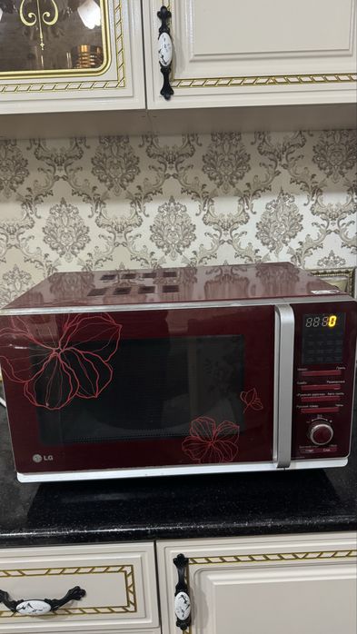 Продам мкроволновку (гриль)