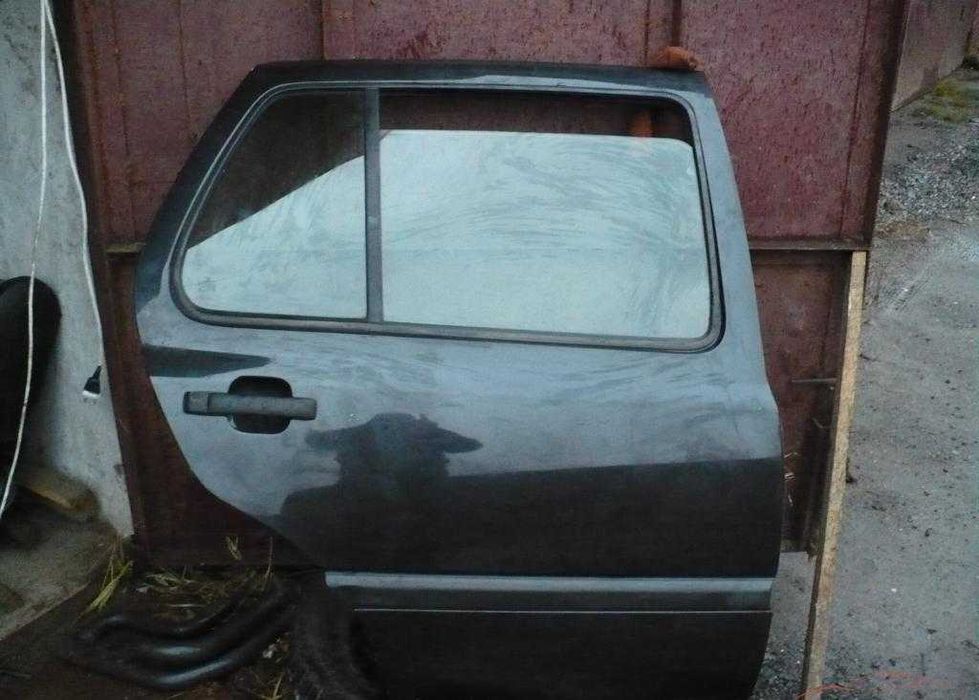 Двери гольф, пассат, венто, ауди