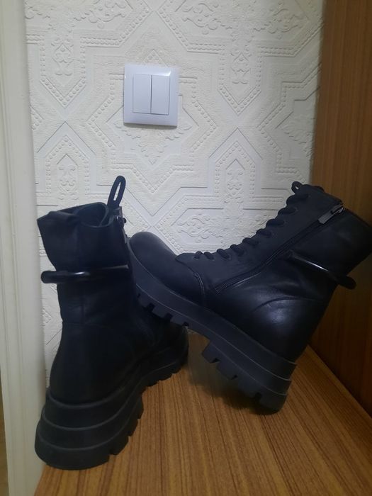 Продам новые сапоги !