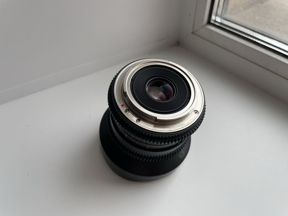 объектив Samyang 14mm T3.1