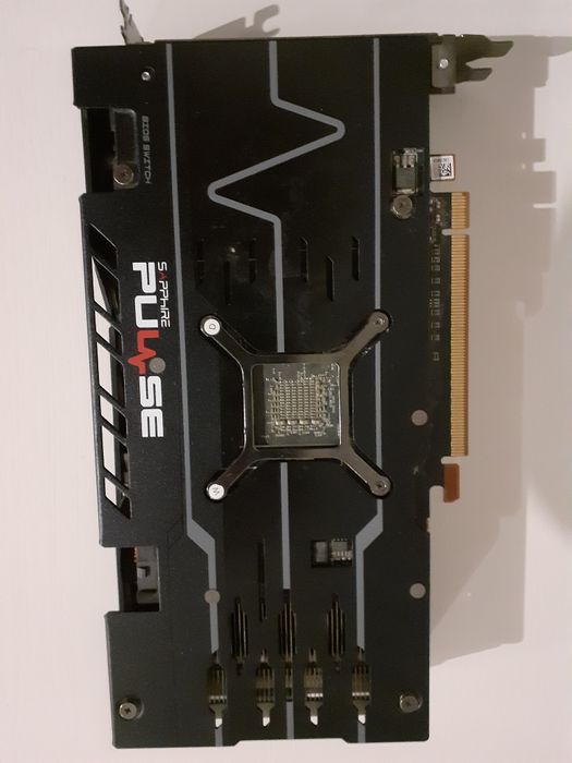 Vând Saphire Radeon Rx5500XT 8 GB Ddr6(similar cu Gtx 1660 6 GB ddr5)