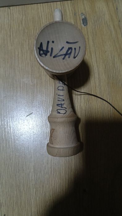 Kendama cu ken x si tama krom pop semnata de davide si vilau locul 3