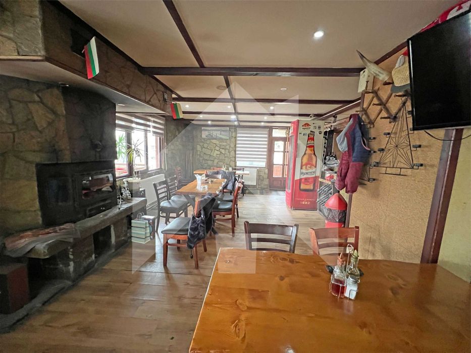 ПРОДАВА бизнес - работещ ресторант/механа 'ОРЕХА' в гр. Нови пазар.