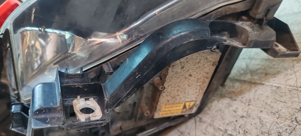 Far BMW E60 E61 800lei bucata