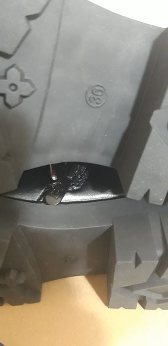 Продам ботинки демисезонные