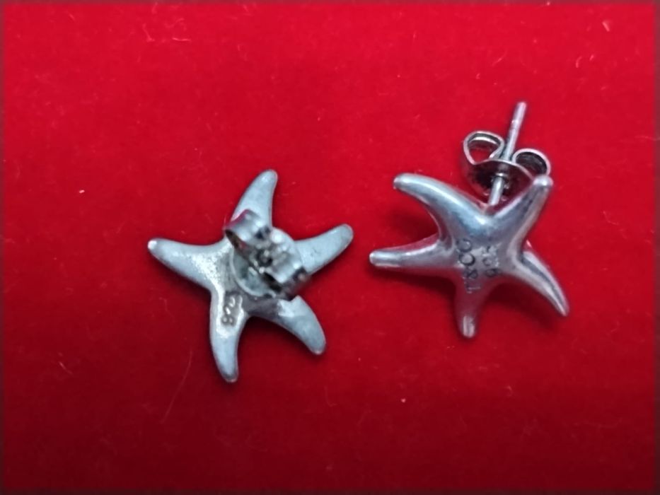 Продам серьги-гвоздики Tiffany & Co. Elsa Peretti