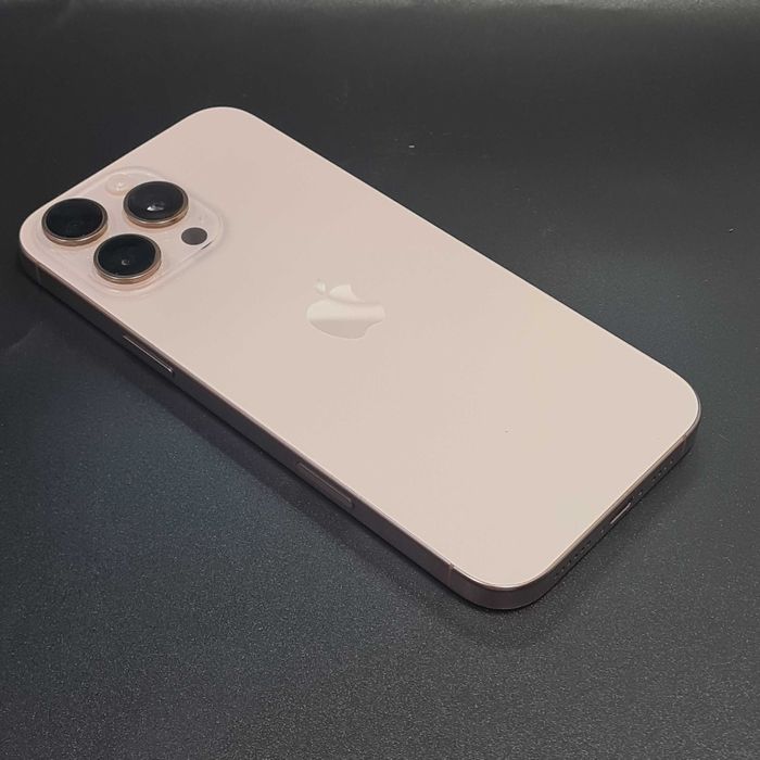 HOPE AMANET P8 Iphone 16 Pro Max 256 Gb 89 Baterie