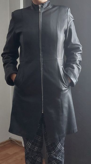 Haina din piele, pentru dama, L