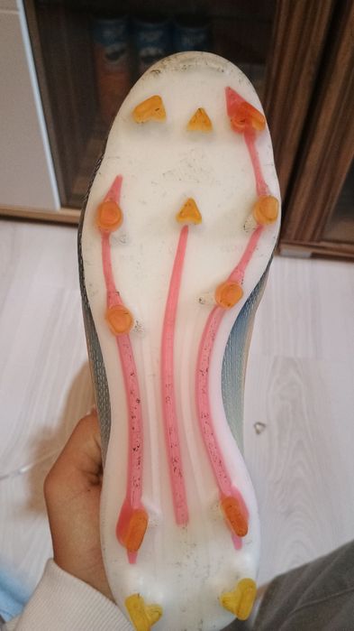 Ghete fotbal Adidas F50 elite numărul 42