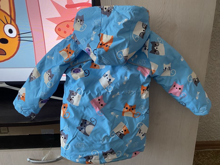 Продам куртку весна